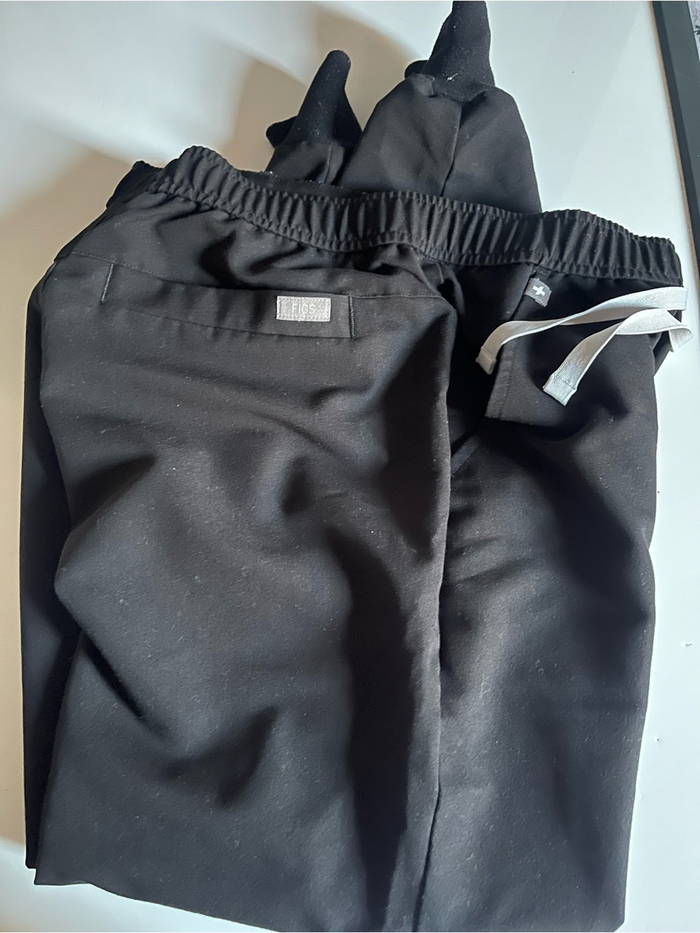FIGS unisex Black scrub  joggers